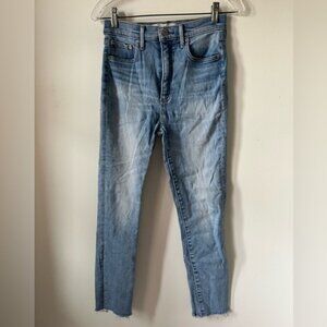 Denim Forum  The Lola High Rise Skinny Crop‎ Jeans